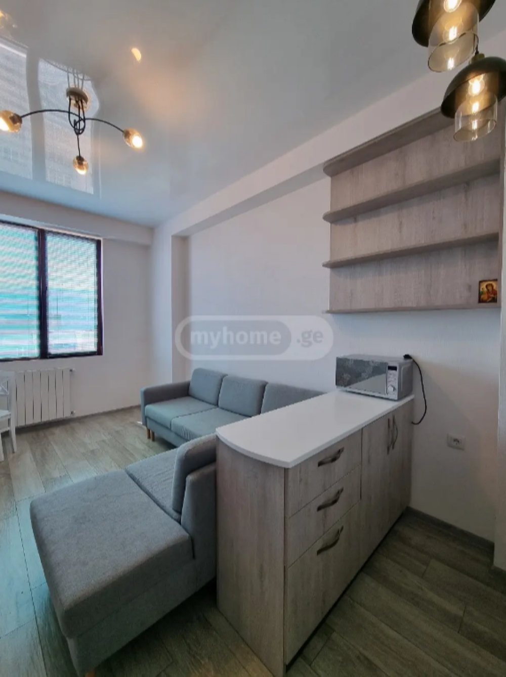 იყიდება 2 ოთახიანი ბინა ნუცუბიძის ფერდობზე